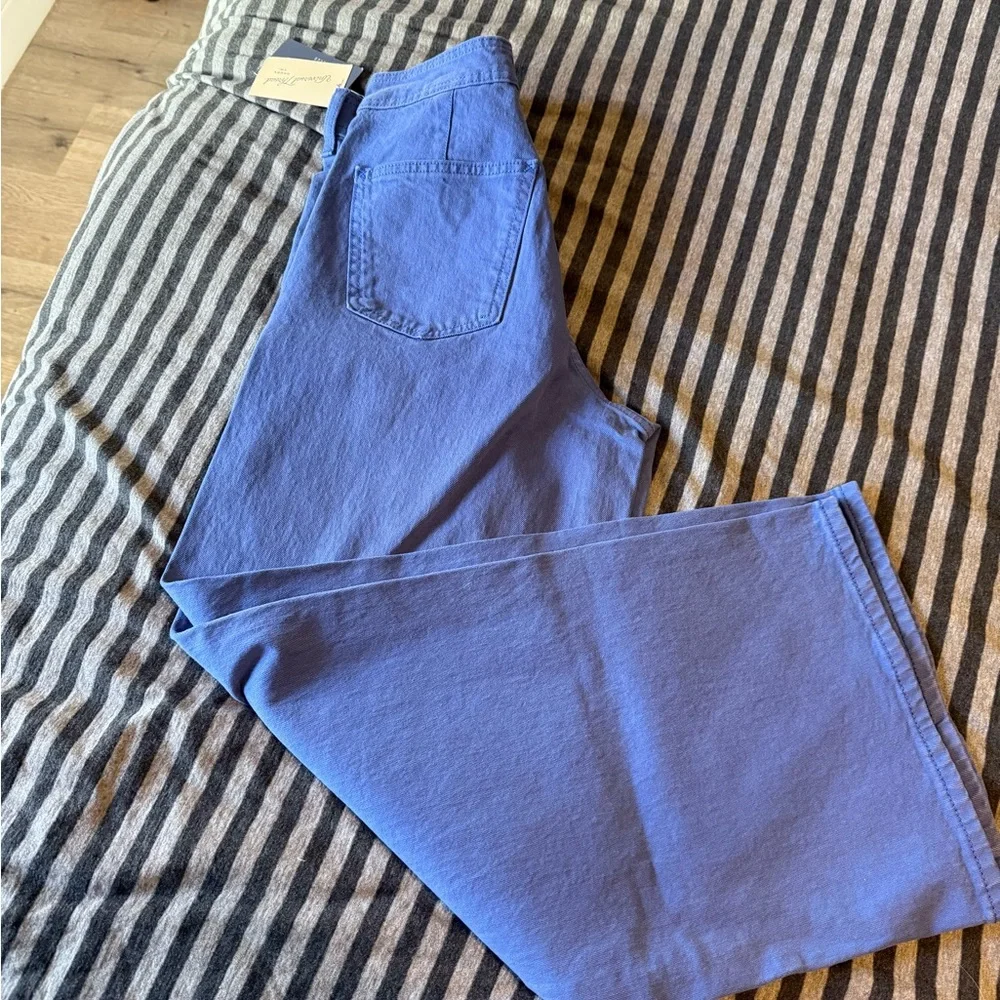 Universal Thread Light Blue Flare Jeans - Picture 4 of 4